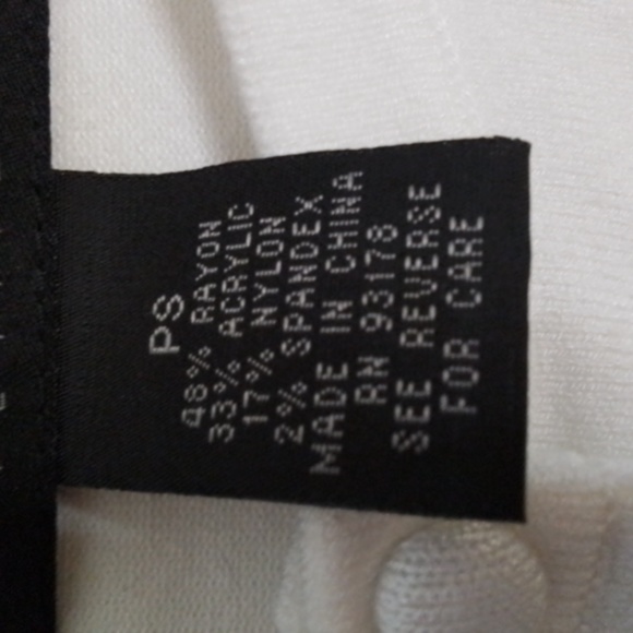 Grace Elements white button front top - Picture 12 of 12